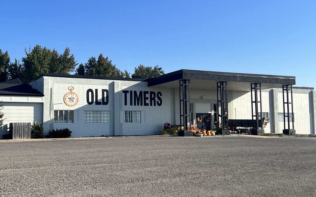 Old Timers Antique Mall / The Pearl Button